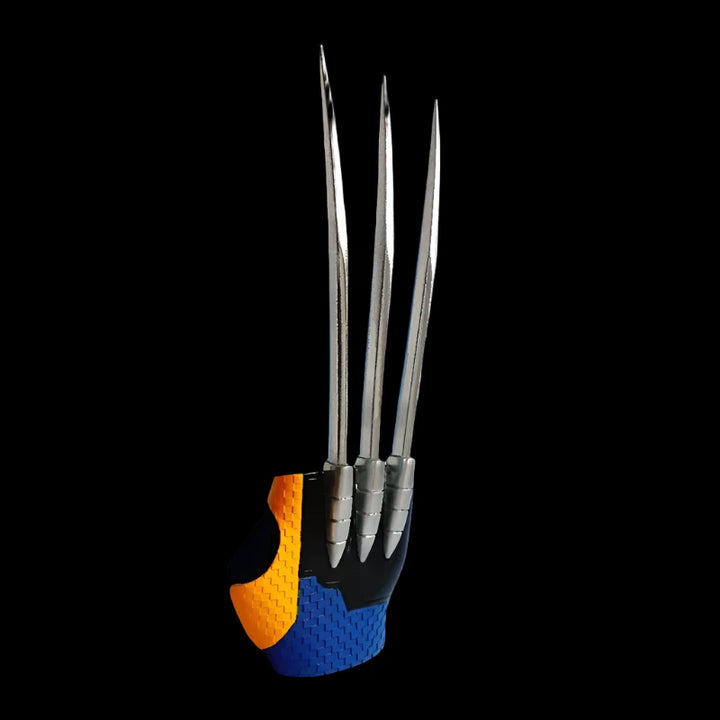 Wolverine Claws - MangaNova