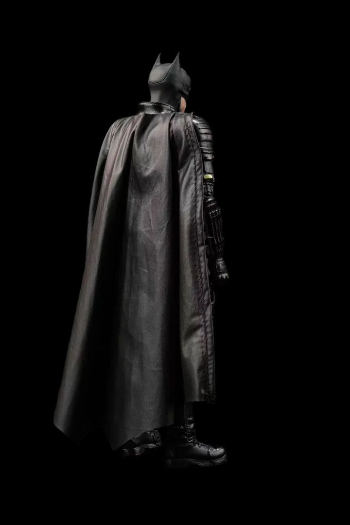 Vengeance Figure - MangaNova